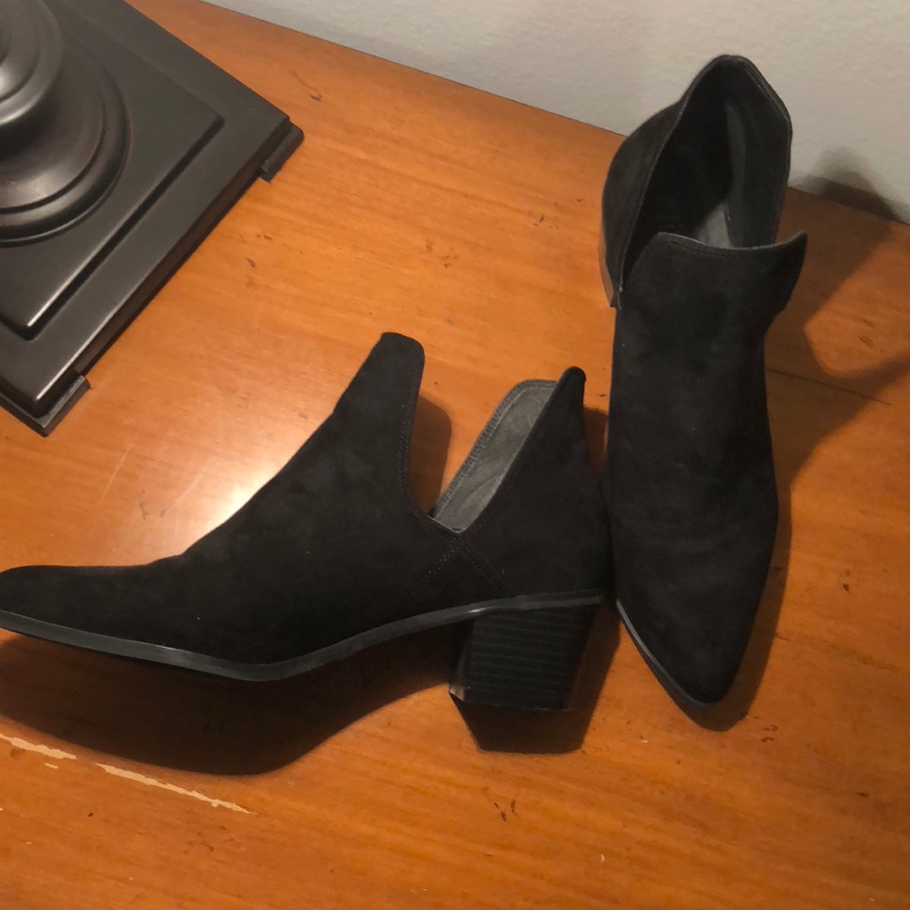 Black open side booties